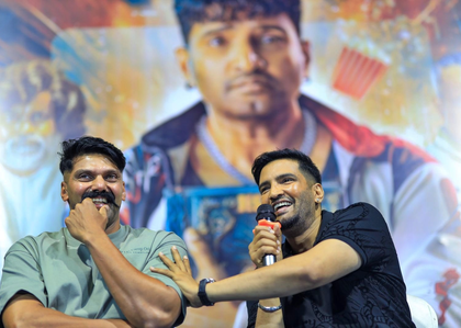 Santhanam accedes to Simbu's request; Says he will definitely do comedian roles along with lead roles | Santhanam accedes to Simbu's request; Says he will definitely do comedian roles along with lead roles Santhanam accedes to Simbu's request; Says he will definitely do comedian roles along with lead roles | Santhanam accedes to Simbu's request; Says he will definitely do comedian roles along with lead roles