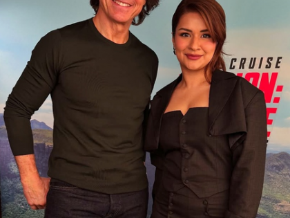 Avneet Kaur teaches ‘Namaste’ gesture to Tom Cruise | Avneet Kaur teaches ‘Namaste’ gesture to Tom Cruise Avneet Kaur teaches ‘Namaste’ gesture to Tom Cruise | Avneet Kaur teaches ‘Namaste’ gesture to Tom Cruise