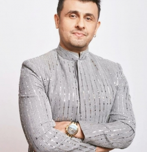 Sonu Nigam moves Karnataka HC to quash FIR, hearing on May 15 | Sonu Nigam moves Karnataka HC to quash FIR, hearing on May 15 Sonu Nigam moves Karnataka HC to quash FIR, hearing on May 15 | Sonu Nigam moves Karnataka HC to quash FIR, hearing on May 15