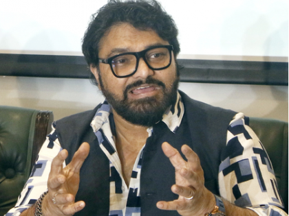 Babul Supriyo calls Uttam Kumar, a ‘timeless source of inspiration for artists’ | Babul Supriyo calls Uttam Kumar, a ‘timeless source of inspiration for artists’ Babul Supriyo calls Uttam Kumar, a ‘timeless source of inspiration for artists’ | Babul Supriyo calls Uttam Kumar, a ‘timeless source of inspiration for artists’