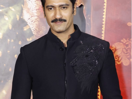 Vicky Kaushal salutes brave soldiers of India: ‘We exist because of you’ | Vicky Kaushal salutes brave soldiers of India: ‘We exist because of you’ Vicky Kaushal salutes brave soldiers of India: ‘We exist because of you’ | Vicky Kaushal salutes brave soldiers of India: ‘We exist because of you’