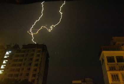 Lightning strikes three children in Chhattisgarh, turbulent weather persists in Central India | Lightning strikes three children in Chhattisgarh, turbulent weather persists in Central India Lightning strikes three children in Chhattisgarh, turbulent weather persists in Central India | Lightning strikes three children in Chhattisgarh, turbulent weather persists in Central India