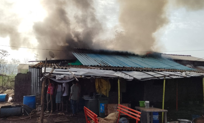 Maharashtra: Three-and-a-half-year-old boy dies in Thane house fire | Maharashtra: Three-and-a-half-year-old boy dies in Thane house fire Maharashtra: Three-and-a-half-year-old boy dies in Thane house fire | Maharashtra: Three-and-a-half-year-old boy dies in Thane house fire