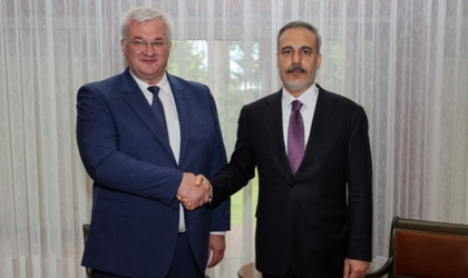 Turkish, Ukranian FMs meet on upcoming Russia-Ukraine peace talks | Turkish, Ukranian FMs meet on upcoming Russia-Ukraine peace talks Turkish, Ukranian FMs meet on upcoming Russia-Ukraine peace talks | Turkish, Ukranian FMs meet on upcoming Russia-Ukraine peace talks