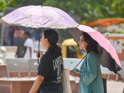 Heatwave grips North India; 'Orange alert' issued in 13 UP districts | Heatwave grips North India; 'Orange alert' issued in 13 UP districts Heatwave grips North India; 'Orange alert' issued in 13 UP districts | Heatwave grips North India; 'Orange alert' issued in 13 UP districts