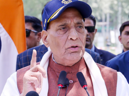 Defence Minister Rajnath Singh reaches IAF station in Bhuj, Air Force chief accompanies him | Defence Minister Rajnath Singh reaches IAF station in Bhuj, Air Force chief accompanies him