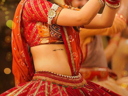 Akanksha Sharma shot for ‘Dholida Dhol Nagada’ in 45 degree celsius sans air-conditioner | Akanksha Sharma shot for ‘Dholida Dhol Nagada’ in 45 degree celsius sans air-conditioner