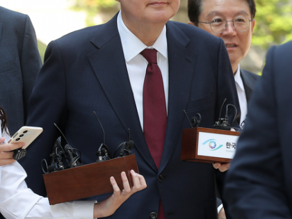 South Korea: Ex-President Yoon announces departure from PPP, urges support for party candidate Kim | South Korea: Ex-President Yoon announces departure from PPP, urges support for party candidate Kim South Korea: Ex-President Yoon announces departure from PPP, urges support for party candidate Kim | South Korea: Ex-President Yoon announces departure from PPP, urges support for party candidate Kim