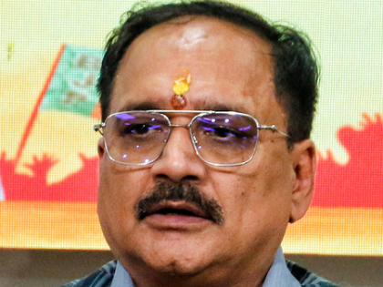 Delhi BJP, AAP cross swords after 15 councillors quit Kejriwal’s party | Delhi BJP, AAP cross swords after 15 councillors quit Kejriwal’s party Delhi BJP, AAP cross swords after 15 councillors quit Kejriwal’s party | Delhi BJP, AAP cross swords after 15 councillors quit Kejriwal’s party