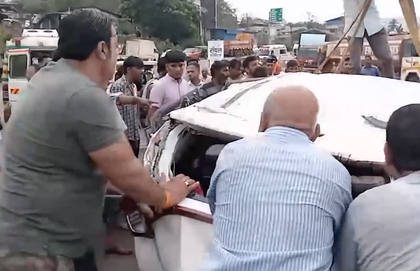 Five killed as car plunges into river on Mumbai-Goa Highway in Maharashtra | Five killed as car plunges into river on Mumbai-Goa Highway in Maharashtra Five killed as car plunges into river on Mumbai-Goa Highway in Maharashtra | Five killed as car plunges into river on Mumbai-Goa Highway in Maharashtra