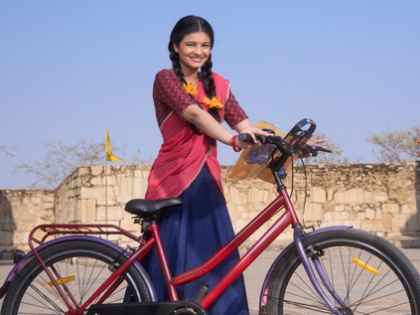 Mohak spent days in Rajasthan village to work on her dialect for ‘Saru’ | Mohak spent days in Rajasthan village to work on her dialect for ‘Saru’ Mohak spent days in Rajasthan village to work on her dialect for ‘Saru’ | Mohak spent days in Rajasthan village to work on her dialect for ‘Saru’