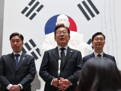 South Korea: Candidates ramp up campaign for swing voters in key battleground | South Korea: Candidates ramp up campaign for swing voters in key battleground South Korea: Candidates ramp up campaign for swing voters in key battleground | South Korea: Candidates ramp up campaign for swing voters in key battleground