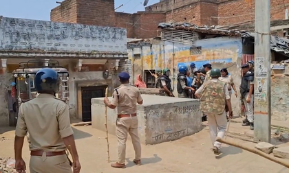 Bihar: Stone pelting rocks Sasaram and Bhagalpur; policemen injured, dozens detained | Bihar: Stone pelting rocks Sasaram and Bhagalpur; policemen injured, dozens detained Bihar: Stone pelting rocks Sasaram and Bhagalpur; policemen injured, dozens detained | Bihar: Stone pelting rocks Sasaram and Bhagalpur; policemen injured, dozens detained