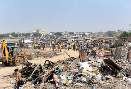 Gujarat: AMC to begin second phase of Chandola Lake demolition drive | Gujarat: AMC to begin second phase of Chandola Lake demolition drive Gujarat: AMC to begin second phase of Chandola Lake demolition drive | Gujarat: AMC to begin second phase of Chandola Lake demolition drive