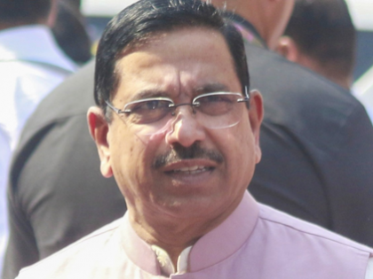 Siddaramaiah creating political drama over pending grants from Centre: Pralhad Joshi | Siddaramaiah creating political drama over pending grants from Centre: Pralhad Joshi Siddaramaiah creating political drama over pending grants from Centre: Pralhad Joshi | Siddaramaiah creating political drama over pending grants from Centre: Pralhad Joshi