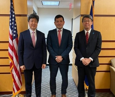 US, South Korea, Japan hold talks to reaffirm 'unwavering' commitment to trilateral cooperation | US, South Korea, Japan hold talks to reaffirm 'unwavering' commitment to trilateral cooperation US, South Korea, Japan hold talks to reaffirm 'unwavering' commitment to trilateral cooperation | US, South Korea, Japan hold talks to reaffirm 'unwavering' commitment to trilateral cooperation