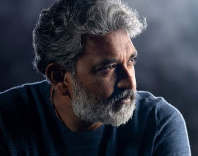 SS Rajamouli's appreciation of Tourist Family leaves its director Abishan Jeevinth awe-struck! | SS Rajamouli's appreciation of Tourist Family leaves its director Abishan Jeevinth awe-struck! SS Rajamouli's appreciation of Tourist Family leaves its director Abishan Jeevinth awe-struck! | SS Rajamouli's appreciation of Tourist Family leaves its director Abishan Jeevinth awe-struck!
