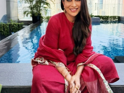 Karisma Kapoor has the sweetest way to beat the summer heat | Karisma Kapoor has the sweetest way to beat the summer heat Karisma Kapoor has the sweetest way to beat the summer heat | Karisma Kapoor has the sweetest way to beat the summer heat