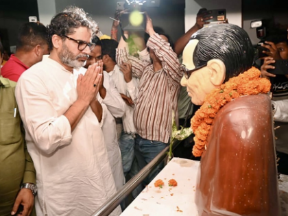 Prashant Kishor launches ‘Bihar Badlaav Yatra’ from JP’s birthplace | Prashant Kishor launches ‘Bihar Badlaav Yatra’ from JP’s birthplace Prashant Kishor launches ‘Bihar Badlaav Yatra’ from JP’s birthplace | Prashant Kishor launches ‘Bihar Badlaav Yatra’ from JP’s birthplace