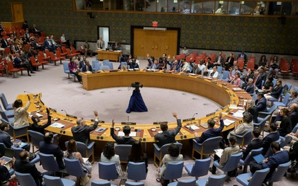 In theatre of absurd, Pakistan talks of river issue while UNSC debates maritime security | In theatre of absurd, Pakistan talks of river issue while UNSC debates maritime security In theatre of absurd, Pakistan talks of river issue while UNSC debates maritime security | In theatre of absurd, Pakistan talks of river issue while UNSC debates maritime security