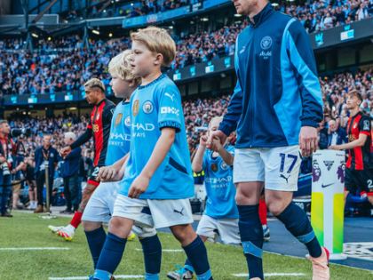 Man City to honour De Bruyne with special statue outside Etihad Stadium | Man City to honour De Bruyne with special statue outside Etihad Stadium Man City to honour De Bruyne with special statue outside Etihad Stadium | Man City to honour De Bruyne with special statue outside Etihad Stadium