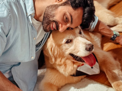 Karan Wahi celebrates birthday of his special flatmate | Karan Wahi celebrates birthday of his special flatmate Karan Wahi celebrates birthday of his special flatmate | Karan Wahi celebrates birthday of his special flatmate