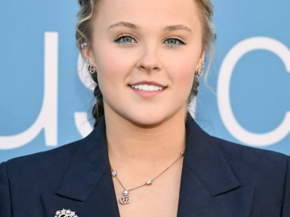 JoJo Siwa, Abby Lee Miller reunite as they recall their first meeting | JoJo Siwa, Abby Lee Miller reunite as they recall their first meeting JoJo Siwa, Abby Lee Miller reunite as they recall their first meeting | JoJo Siwa, Abby Lee Miller reunite as they recall their first meeting