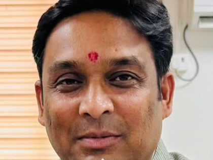 MP: Swarms of bees attack Parliamentarian, officials during irrigation project inspection | MP: Swarms of bees attack Parliamentarian, officials during irrigation project inspection MP: Swarms of bees attack Parliamentarian, officials during irrigation project inspection | MP: Swarms of bees attack Parliamentarian, officials during irrigation project inspection