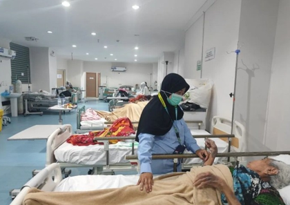 Pneumonia hits 99 Indonesian haj pilgrims in Saudi Arabia, 1 dies | Pneumonia hits 99 Indonesian haj pilgrims in Saudi Arabia, 1 dies Pneumonia hits 99 Indonesian haj pilgrims in Saudi Arabia, 1 dies | Pneumonia hits 99 Indonesian haj pilgrims in Saudi Arabia, 1 dies