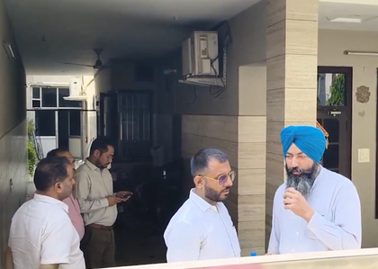 Punjab Vigilance Bureau raids AAP legislator's residence in bribery case | Punjab Vigilance Bureau raids AAP legislator's residence in bribery case Punjab Vigilance Bureau raids AAP legislator's residence in bribery case | Punjab Vigilance Bureau raids AAP legislator's residence in bribery case