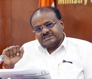 Parameshwara facing 'problems' due to Congress minister in Karnataka: HD Kumaraswamy | Parameshwara facing 'problems' due to Congress minister in Karnataka: HD Kumaraswamy Parameshwara facing 'problems' due to Congress minister in Karnataka: HD Kumaraswamy | Parameshwara facing 'problems' due to Congress minister in Karnataka: HD Kumaraswamy