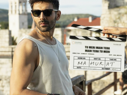 Karan Johar reacts after Kartik Aaryan flaunts his new look from ‘Tu Meri Main Tera Main Tera Tu Meri’ | Karan Johar reacts after Kartik Aaryan flaunts his new look from ‘Tu Meri Main Tera Main Tera Tu Meri’ Karan Johar reacts after Kartik Aaryan flaunts his new look from ‘Tu Meri Main Tera Main Tera Tu Meri’ | Karan Johar reacts after Kartik Aaryan flaunts his new look from ‘Tu Meri Main Tera Main Tera Tu Meri’