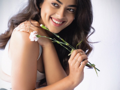 Siddhi Idnani spills the beans on sharing the screen with Shreyas Talpade and Tusshar Kapoor in 'KapKapiii' | Siddhi Idnani spills the beans on sharing the screen with Shreyas Talpade and Tusshar Kapoor in 'KapKapiii' Siddhi Idnani spills the beans on sharing the screen with Shreyas Talpade and Tusshar Kapoor in 'KapKapiii' | Siddhi Idnani spills the beans on sharing the screen with Shreyas Talpade and Tusshar Kapoor in 'KapKapiii'