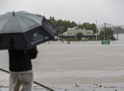 Over 10,000 properties damaged in floodwaters in Australia | Over 10,000 properties damaged in floodwaters in Australia Over 10,000 properties damaged in floodwaters in Australia | Over 10,000 properties damaged in floodwaters in Australia