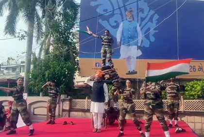 Vadodara gears up for grand welcome for PM Modi | Vadodara gears up for grand welcome for PM Modi