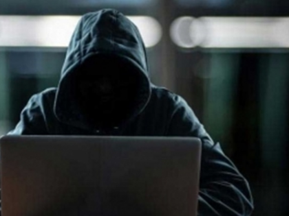 Three cyber fraudsters nabbed in Delhi, used to digitally arrest senior citizens and loot money | Three cyber fraudsters nabbed in Delhi, used to digitally arrest senior citizens and loot money