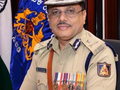 K’taka: Lawyers object to appointment of Saleem as in-charge DG & IGP, submit memorandum to govt | K’taka: Lawyers object to appointment of Saleem as in-charge DG & IGP, submit memorandum to govt K’taka: Lawyers object to appointment of Saleem as in-charge DG & IGP, submit memorandum to govt | K’taka: Lawyers object to appointment of Saleem as in-charge DG & IGP, submit memorandum to govt