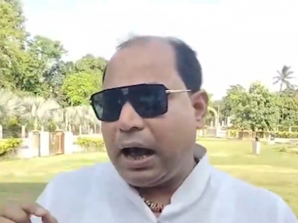 Lalu Prasad Yadav misleading people under the guise of socialist ideology: JD-U | Lalu Prasad Yadav misleading people under the guise of socialist ideology: JD-U Lalu Prasad Yadav misleading people under the guise of socialist ideology: JD-U | Lalu Prasad Yadav misleading people under the guise of socialist ideology: JD-U