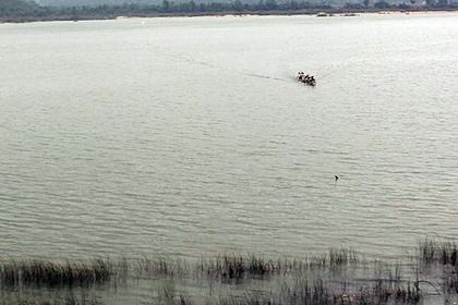 Bodies of three Andhra youths recovered from Godavari, search on for 5 others | Bodies of three Andhra youths recovered from Godavari, search on for 5 others Bodies of three Andhra youths recovered from Godavari, search on for 5 others | Bodies of three Andhra youths recovered from Godavari, search on for 5 others