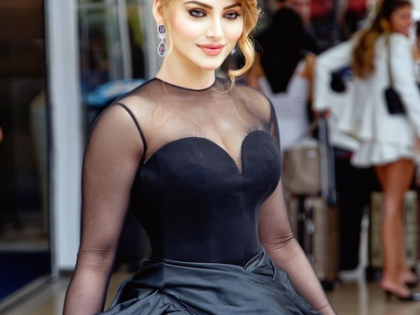 Urvashi Rautela hits back at influencer over ‘cowardly lies’ about blocking Cannes 2025 staircase | Urvashi Rautela hits back at influencer over ‘cowardly lies’ about blocking Cannes 2025 staircase Urvashi Rautela hits back at influencer over ‘cowardly lies’ about blocking Cannes 2025 staircase | Urvashi Rautela hits back at influencer over ‘cowardly lies’ about blocking Cannes 2025 staircase
