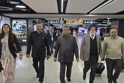 After successful France visit, Indian delegation arrives in Italy to present anti-terror stand | After successful France visit, Indian delegation arrives in Italy to present anti-terror stand After successful France visit, Indian delegation arrives in Italy to present anti-terror stand | After successful France visit, Indian delegation arrives in Italy to present anti-terror stand