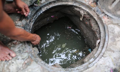 Chennai to penalise illegal sewage discharges into storm drains, 2 lakh connections identified | Chennai to penalise illegal sewage discharges into storm drains, 2 lakh connections identified Chennai to penalise illegal sewage discharges into storm drains, 2 lakh connections identified | Chennai to penalise illegal sewage discharges into storm drains, 2 lakh connections identified