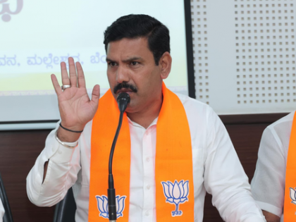 K'taka BJP objects to arrest of VHP leader, says Cong govt harassing Hindu activists | K'taka BJP objects to arrest of VHP leader, says Cong govt harassing Hindu activists K'taka BJP objects to arrest of VHP leader, says Cong govt harassing Hindu activists | K'taka BJP objects to arrest of VHP leader, says Cong govt harassing Hindu activists