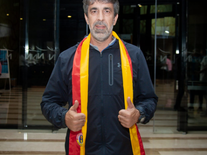 East Bengal FC head coach Oscar Bruzon signs one-year contract extension | East Bengal FC head coach Oscar Bruzon signs one-year contract extension