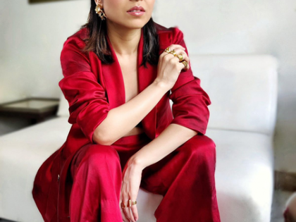 Shweta Tripathi returns to theatre as a producer after a decade with queer drama | Shweta Tripathi returns to theatre as a producer after a decade with queer drama Shweta Tripathi returns to theatre as a producer after a decade with queer drama | Shweta Tripathi returns to theatre as a producer after a decade with queer drama