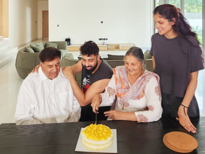 Badshah wishes happy birthday to the 'one who gave me birth' | Badshah wishes happy birthday to the 'one who gave me birth' Badshah wishes happy birthday to the 'one who gave me birth' | Badshah wishes happy birthday to the 'one who gave me birth'