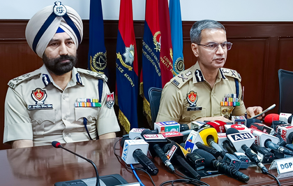 Another YouTuber in police net; Punjab Police says accused came in contact with Jyoti via Pak officials | Another YouTuber in police net; Punjab Police says accused came in contact with Jyoti via Pak officials Another YouTuber in police net; Punjab Police says accused came in contact with Jyoti via Pak officials | Another YouTuber in police net; Punjab Police says accused came in contact with Jyoti via Pak officials