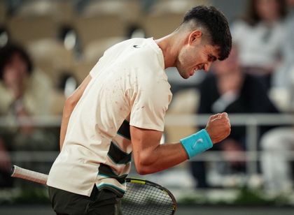 Alcaraz battles past Dzumhur to reach French Open fourth round | Alcaraz battles past Dzumhur to reach French Open fourth round Alcaraz battles past Dzumhur to reach French Open fourth round | Alcaraz battles past Dzumhur to reach French Open fourth round