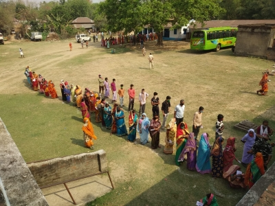 West Bengal bypoll: Three-way contest in Kaliganj as Left Front backs Congress candidate | West Bengal bypoll: Three-way contest in Kaliganj as Left Front backs Congress candidate West Bengal bypoll: Three-way contest in Kaliganj as Left Front backs Congress candidate | West Bengal bypoll: Three-way contest in Kaliganj as Left Front backs Congress candidate