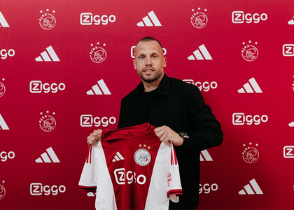 Football: Heitinga leaves Liverpool to sign in as Ajax's head coach | Football: Heitinga leaves Liverpool to sign in as Ajax's head coach Football: Heitinga leaves Liverpool to sign in as Ajax's head coach | Football: Heitinga leaves Liverpool to sign in as Ajax's head coach